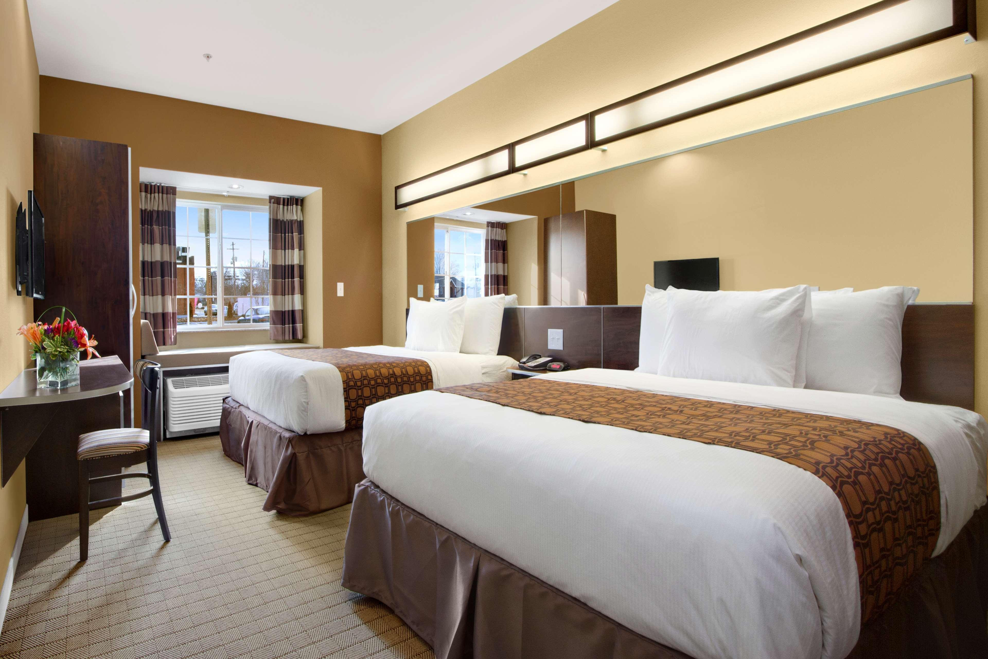 Microtel Inn & Suites By Wyndham Шелбивилл Экстерьер фото