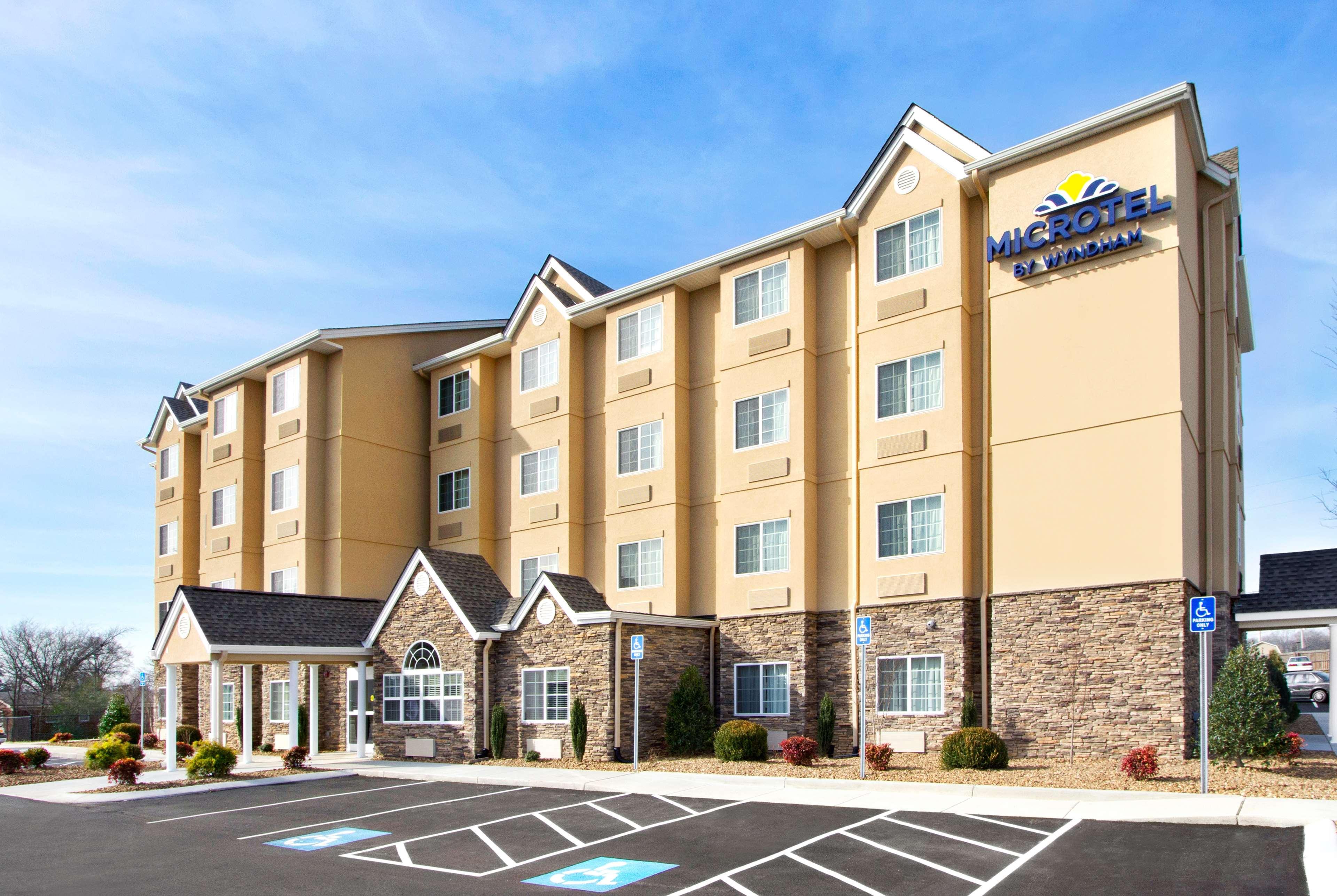 Microtel Inn & Suites By Wyndham Шелбивилл Экстерьер фото
