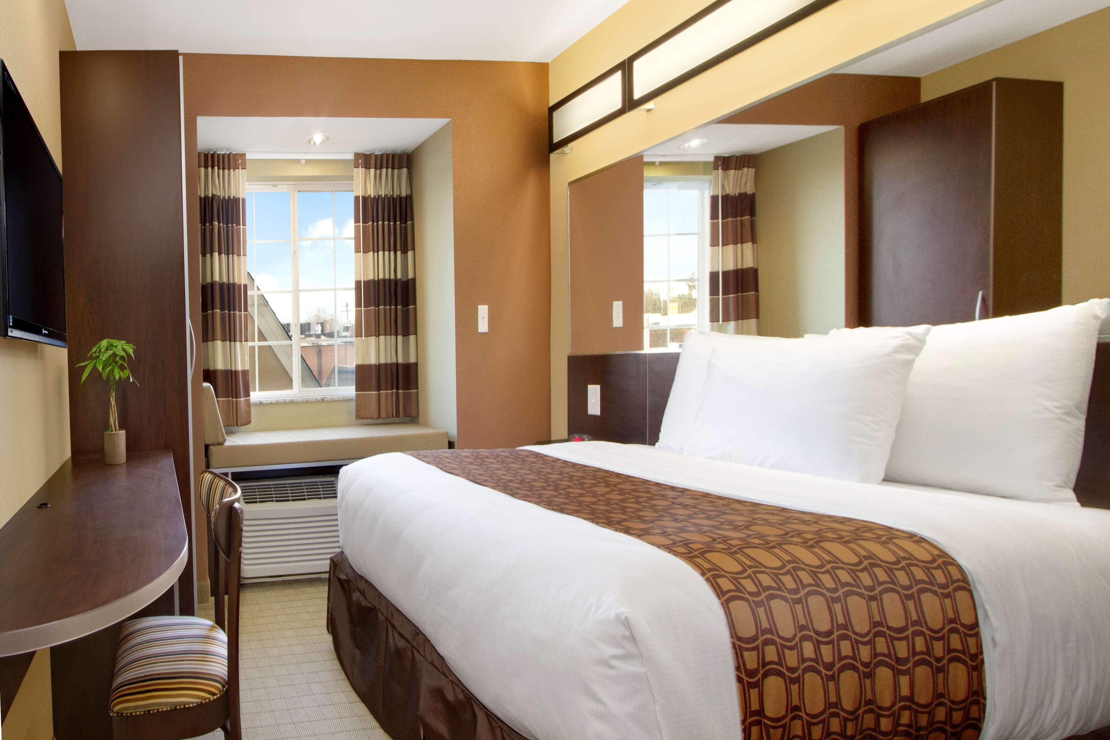Microtel Inn & Suites By Wyndham Шелбивилл Экстерьер фото