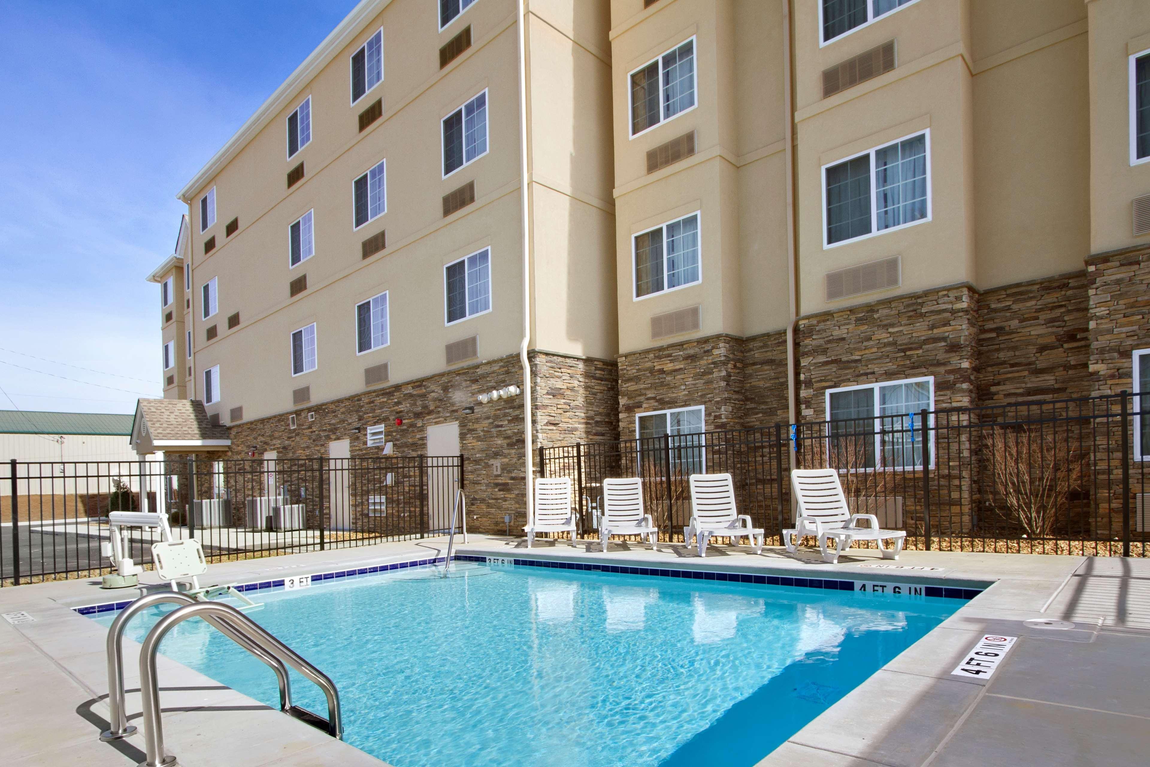 Microtel Inn & Suites By Wyndham Шелбивилл Экстерьер фото