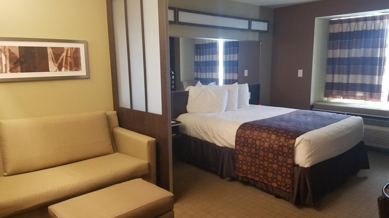 Microtel Inn & Suites By Wyndham Шелбивилл Экстерьер фото